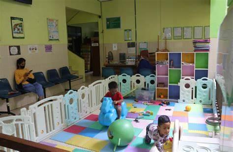 Pelayanan Ramah Anak di Puskesmas (PRAP) - Cover Image